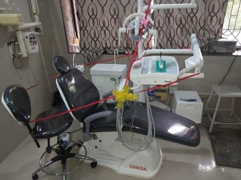 NEW DENTAL CHAIR